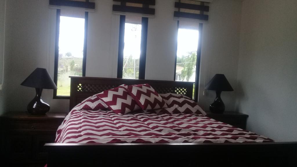 Hosteria Quinta Emilia Кито Экстерьер фото